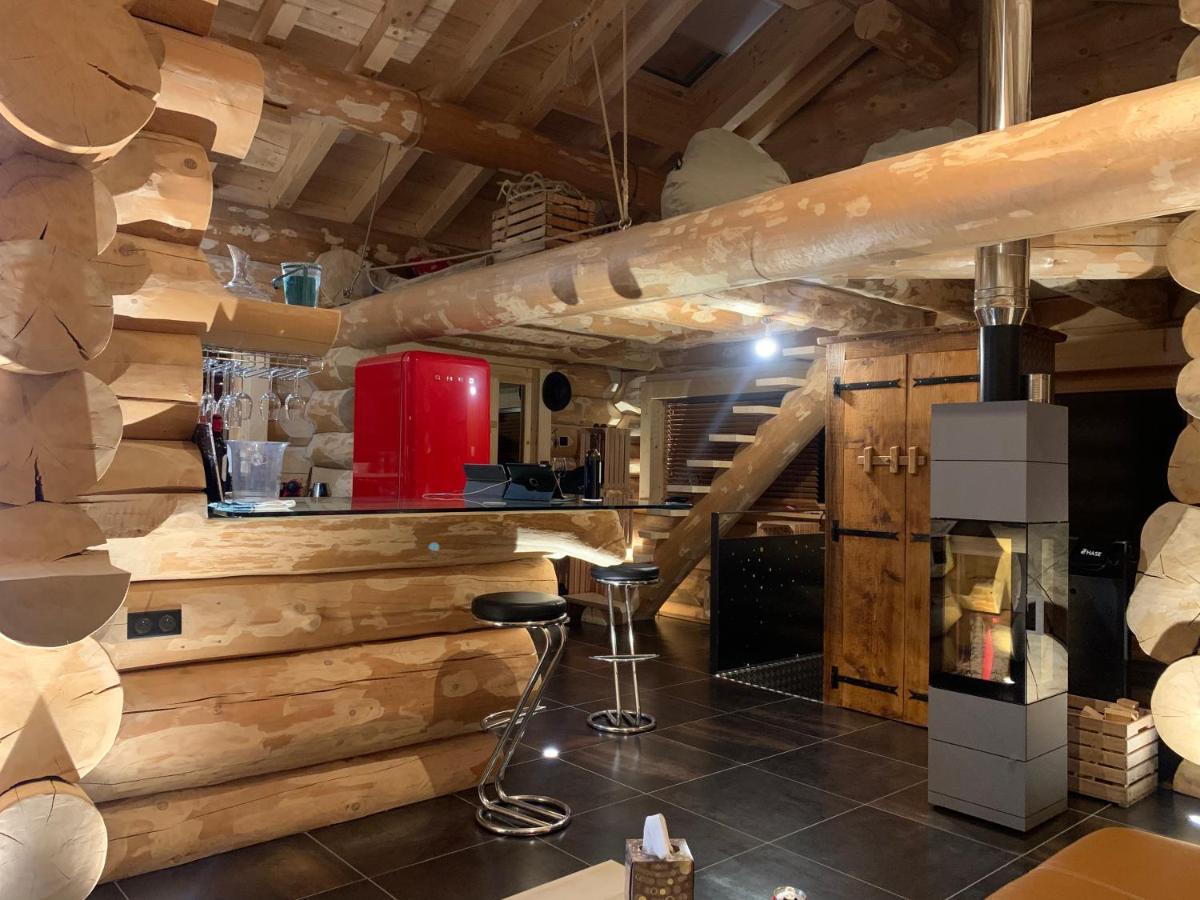Les Villards-sur-Thônes Chalet Anzac Chalet 5 Etoiles En Rondins Tout Neuf Unique Dans Les Aravis מראה חיצוני תמונה
